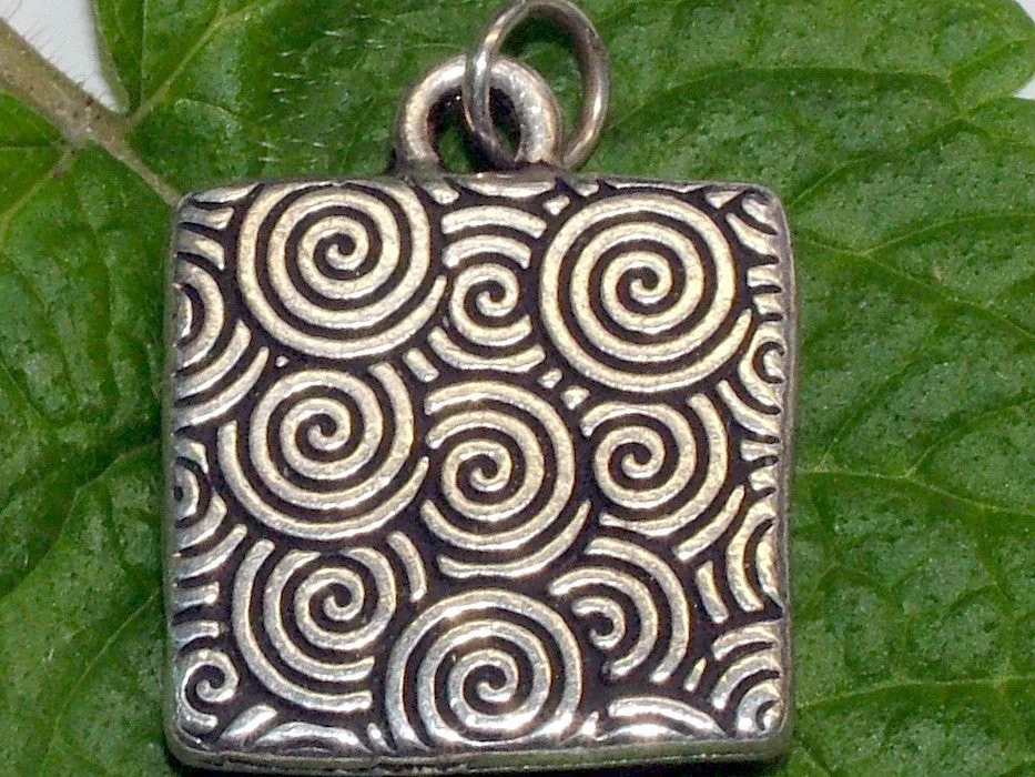 Pewter with jungle print & sterling silver paw print pendant-resin, cat, dog