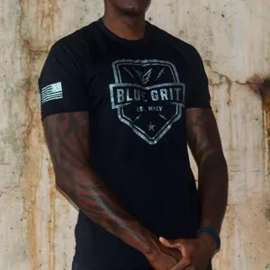 "Angel Of The Night” T-Shirt - Black