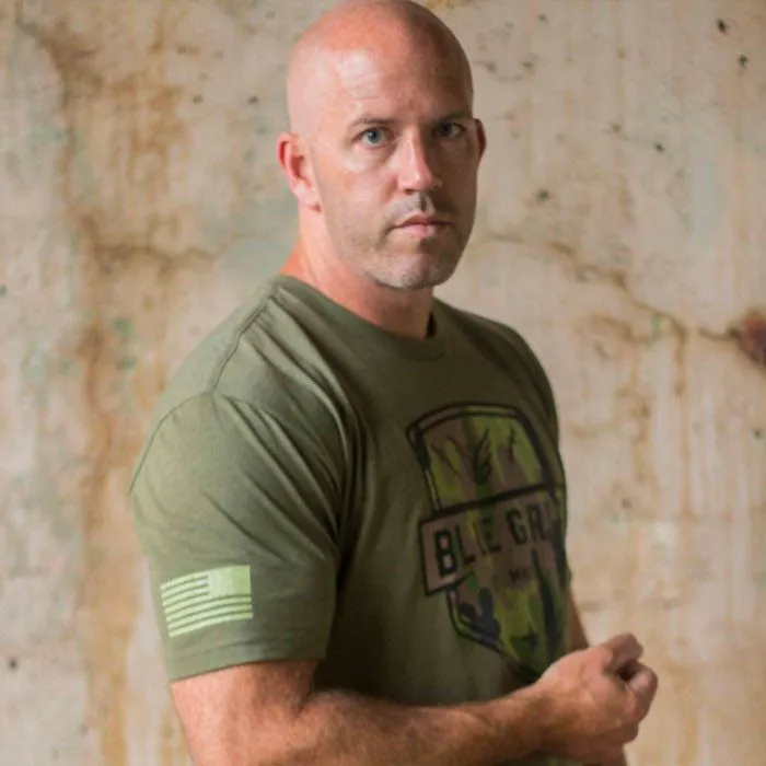 "Angel Of The Night” T-Shirt - Green