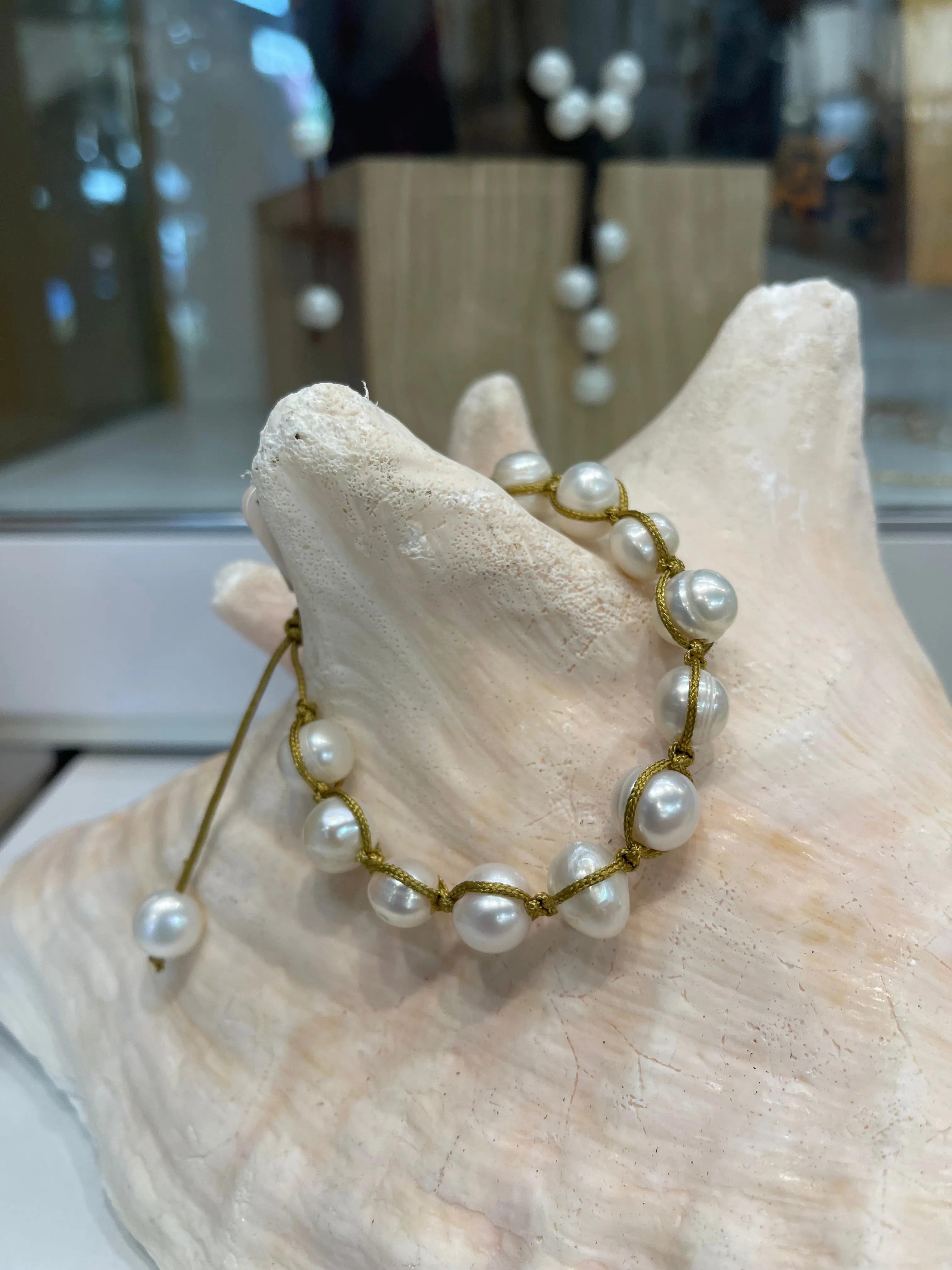"Macrame Pearl Bliss" Bracelet - Adjustable Silk