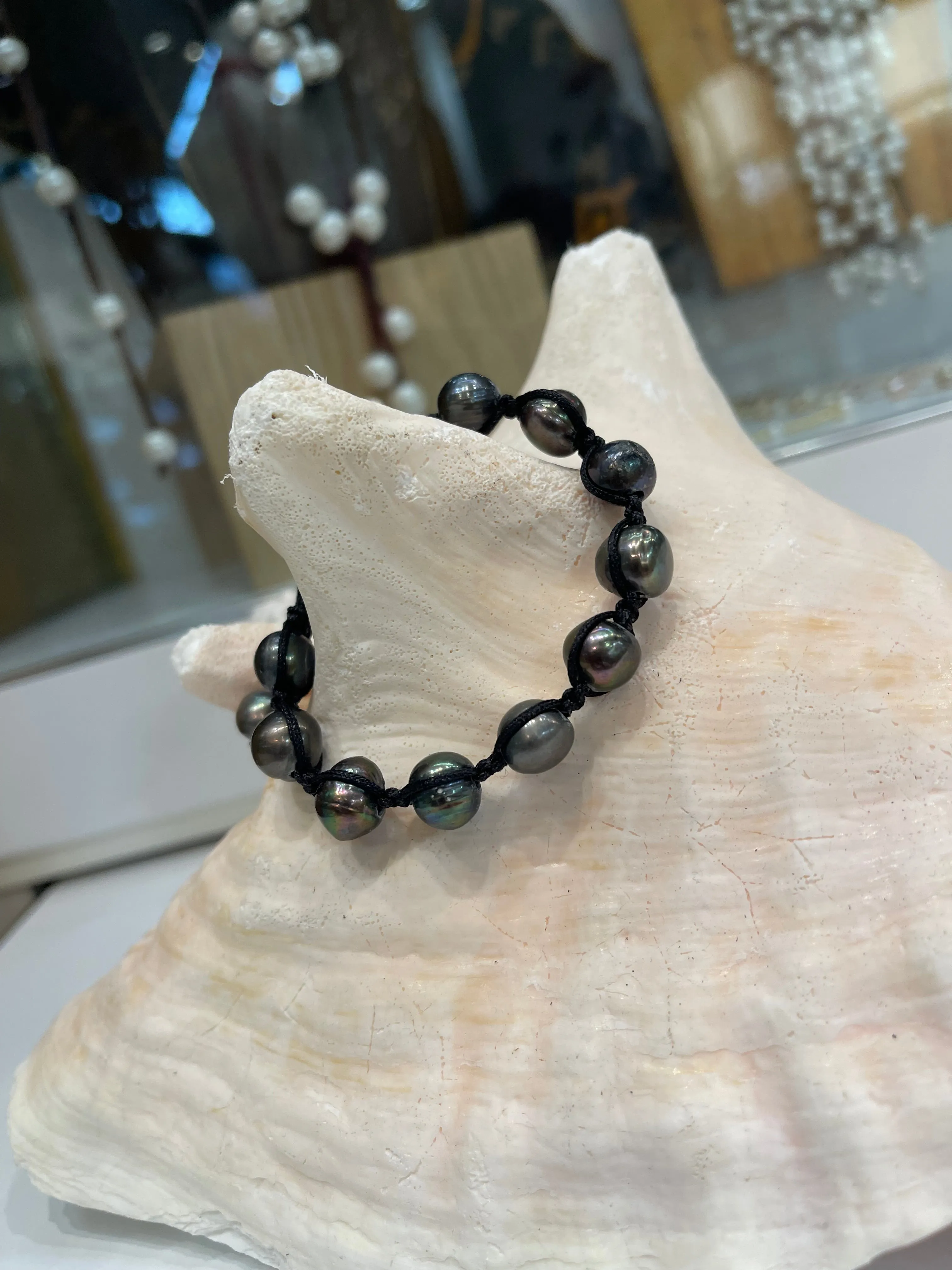 "Macrame Pearl Bliss" Bracelet - Adjustable Silk