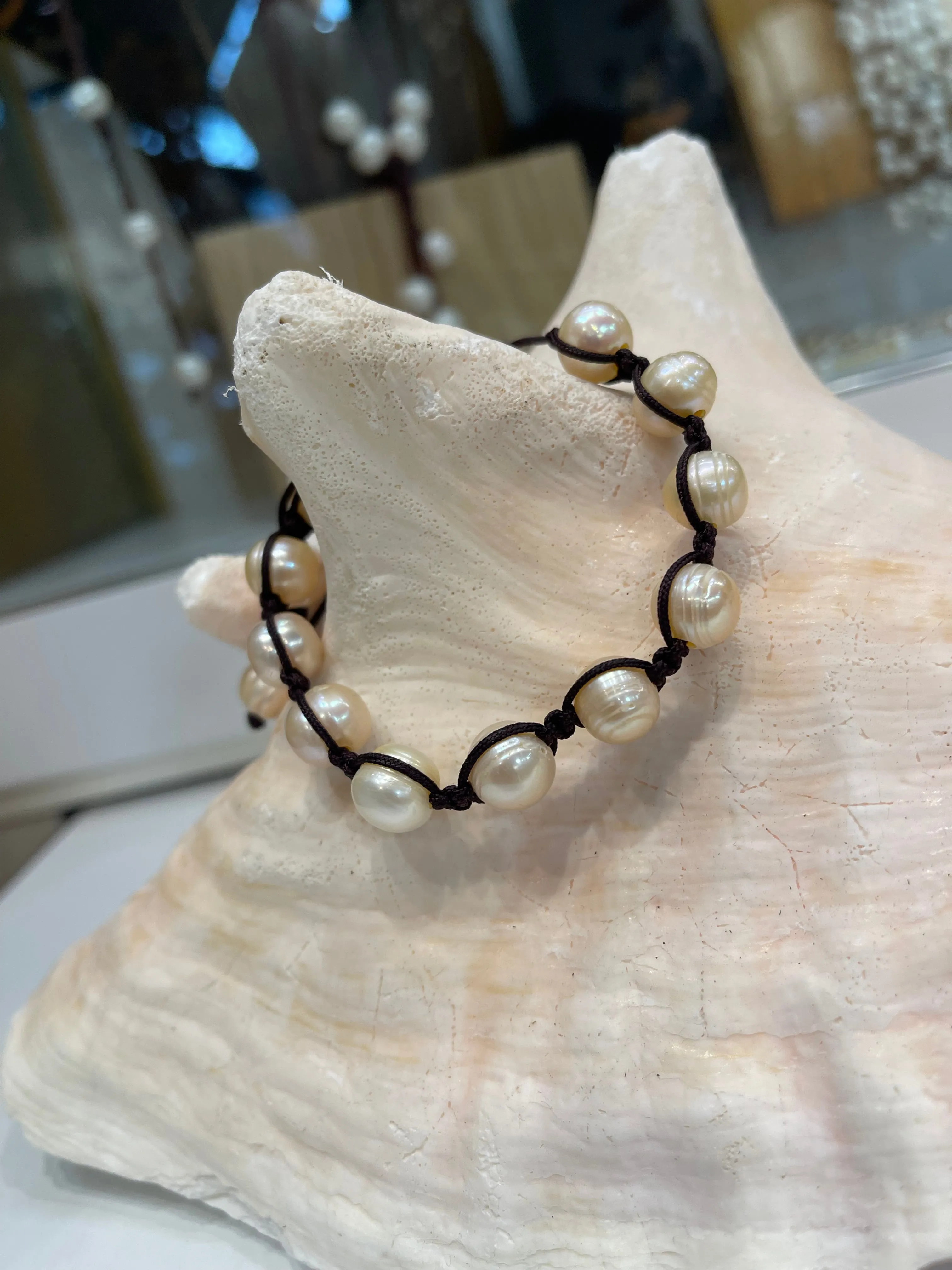 "Macrame Pearl Bliss" Bracelet - Adjustable Silk
