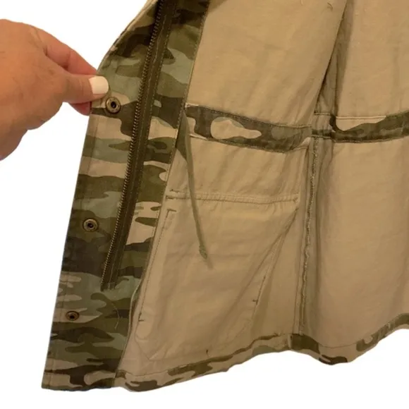 Sanctuary Safari Camo Utility Military Jacket Green Zip Snap Cotton Large NWT