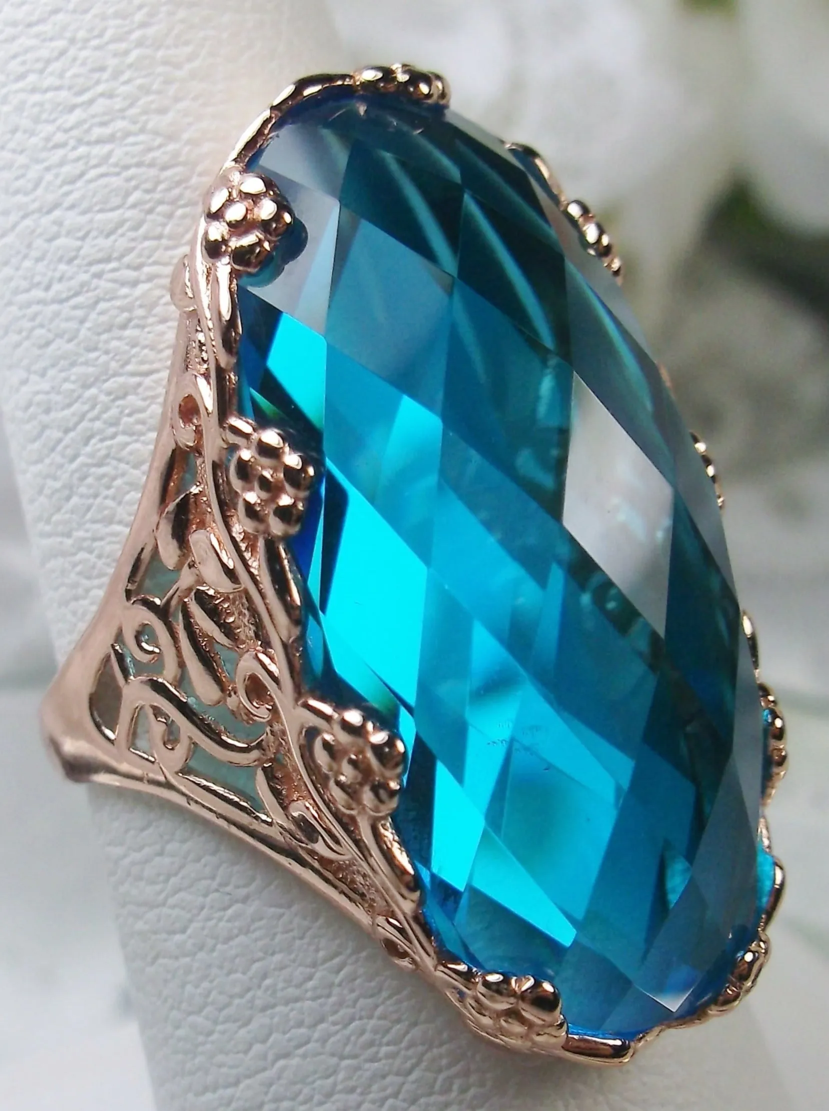 Swiss Blue Topaz Ring, Rose Gold plated Sterling Silver, Large Oval gem, Vintage Jewelry #D97
