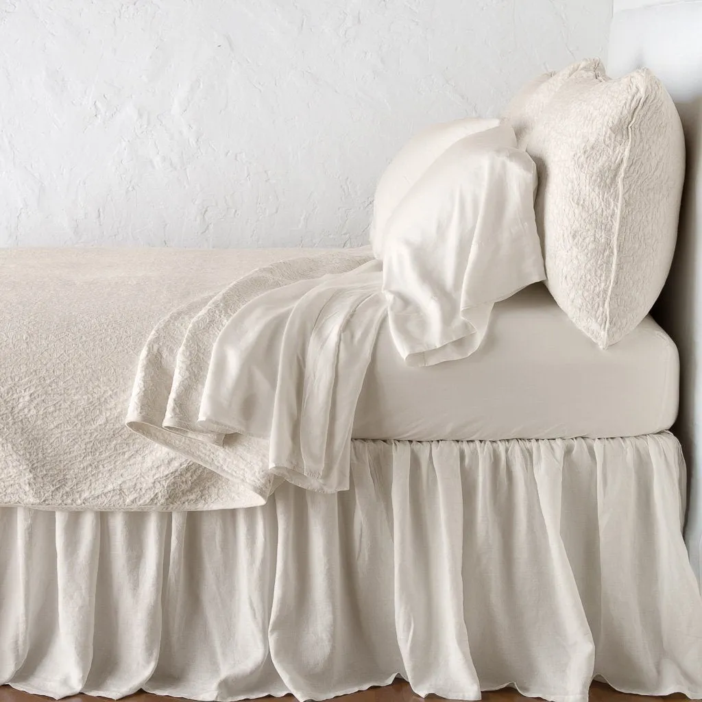 Vienna Deluxe Sham - Parchment