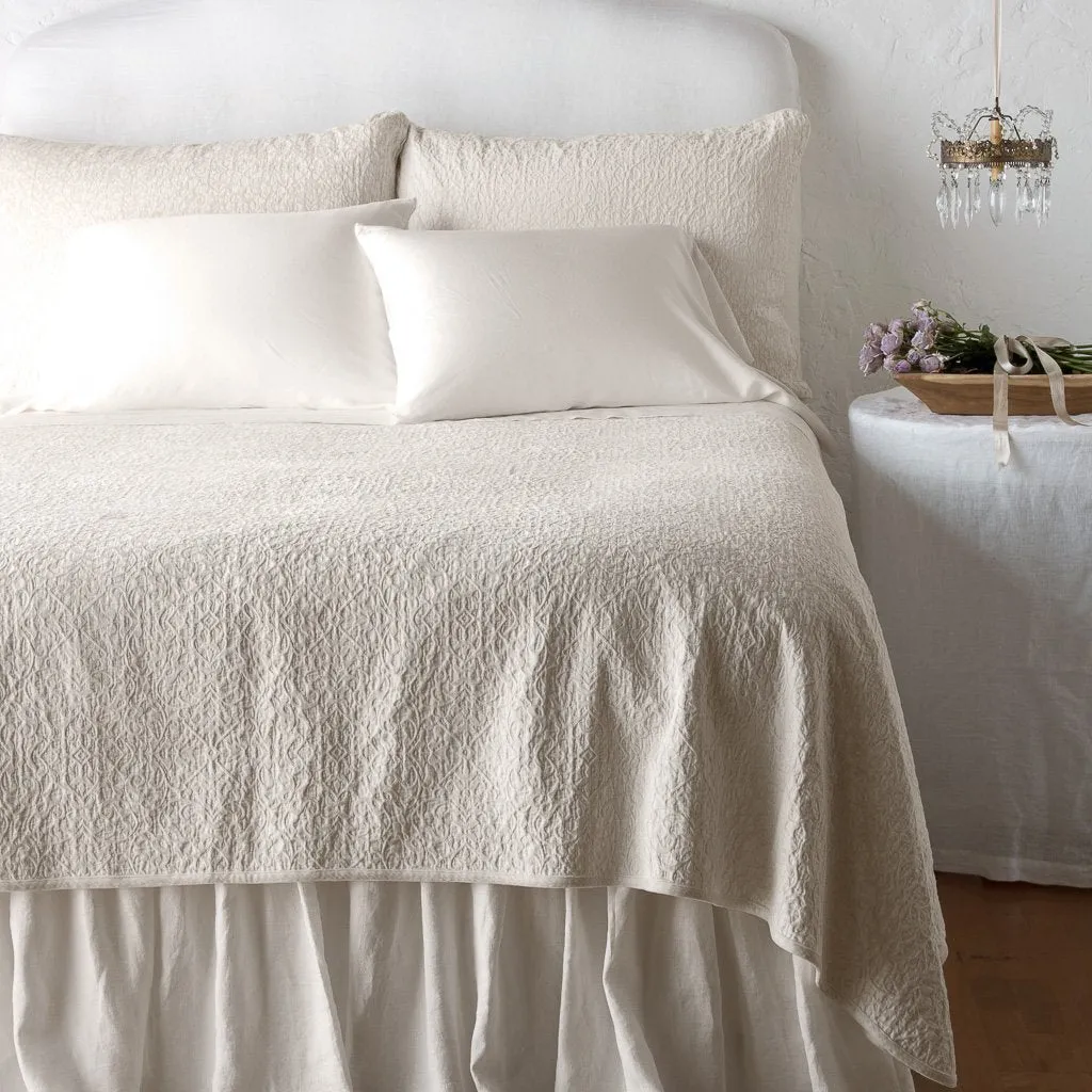 Vienna Deluxe Sham - Parchment